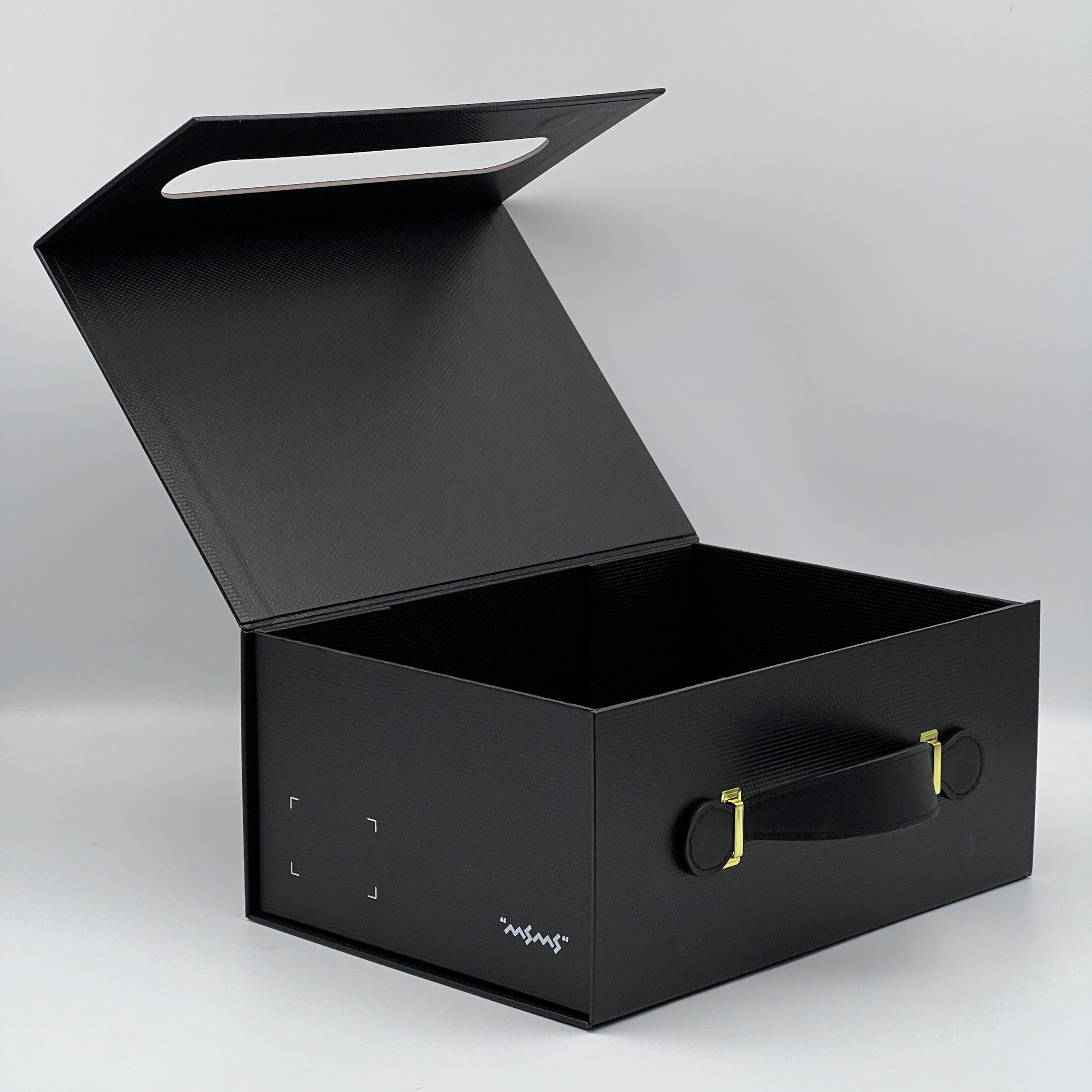 Shoe folding gift box